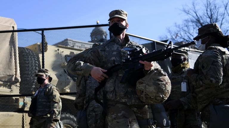 Des milliers de soldats de la Garde nationale ont déjà été déployés à Washington DC