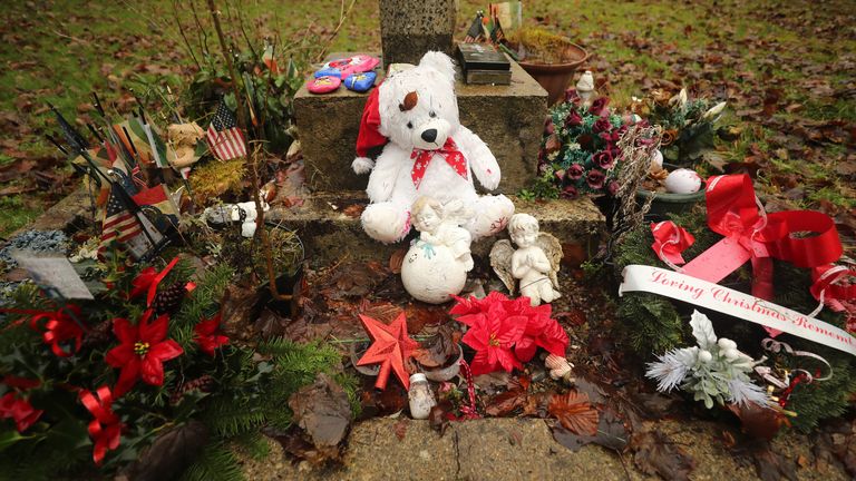 Le cimetière des nourrissons de l'abbaye de Sean Ross à Roscrea, Tipperary, qui était la maison mère et bébé gérée par les Sœurs des Sacrés Cœurs de Jésus et de Marie de 1930 à 1970.