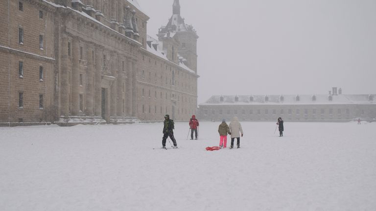 Journée de neige à San Lorenzo de El Escorial, Madrid.