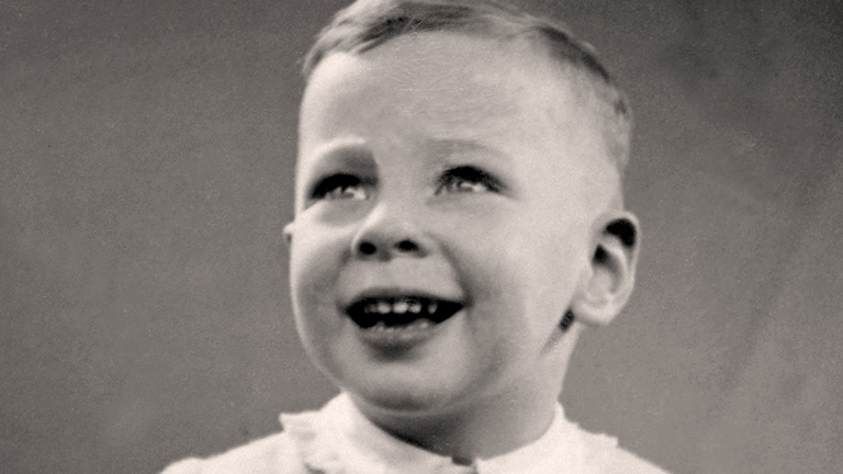 Steven Frank BEM - il était l'un des 93 enfants à avoir survécu au camp de concentration de Theresienstadt.  Crédit: Famille 