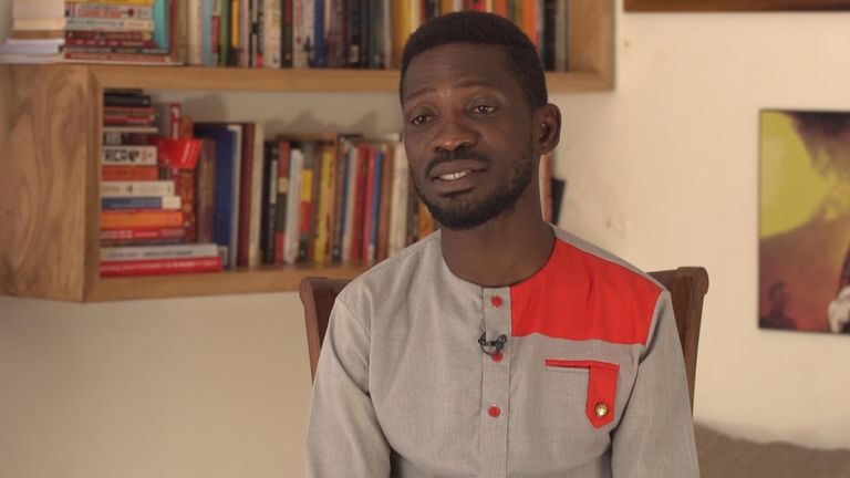 Le candidat à la présidence ougandaise Bobi Wine s'adresse à Sky News