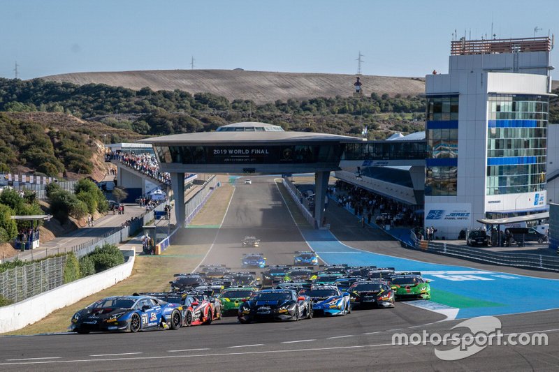 Lamborghini Super Trofeo commence l'action