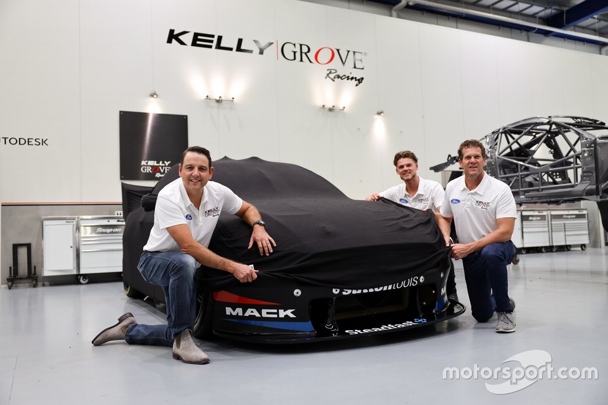 Todd Kelly, Stephen Grove et Brenton Grove