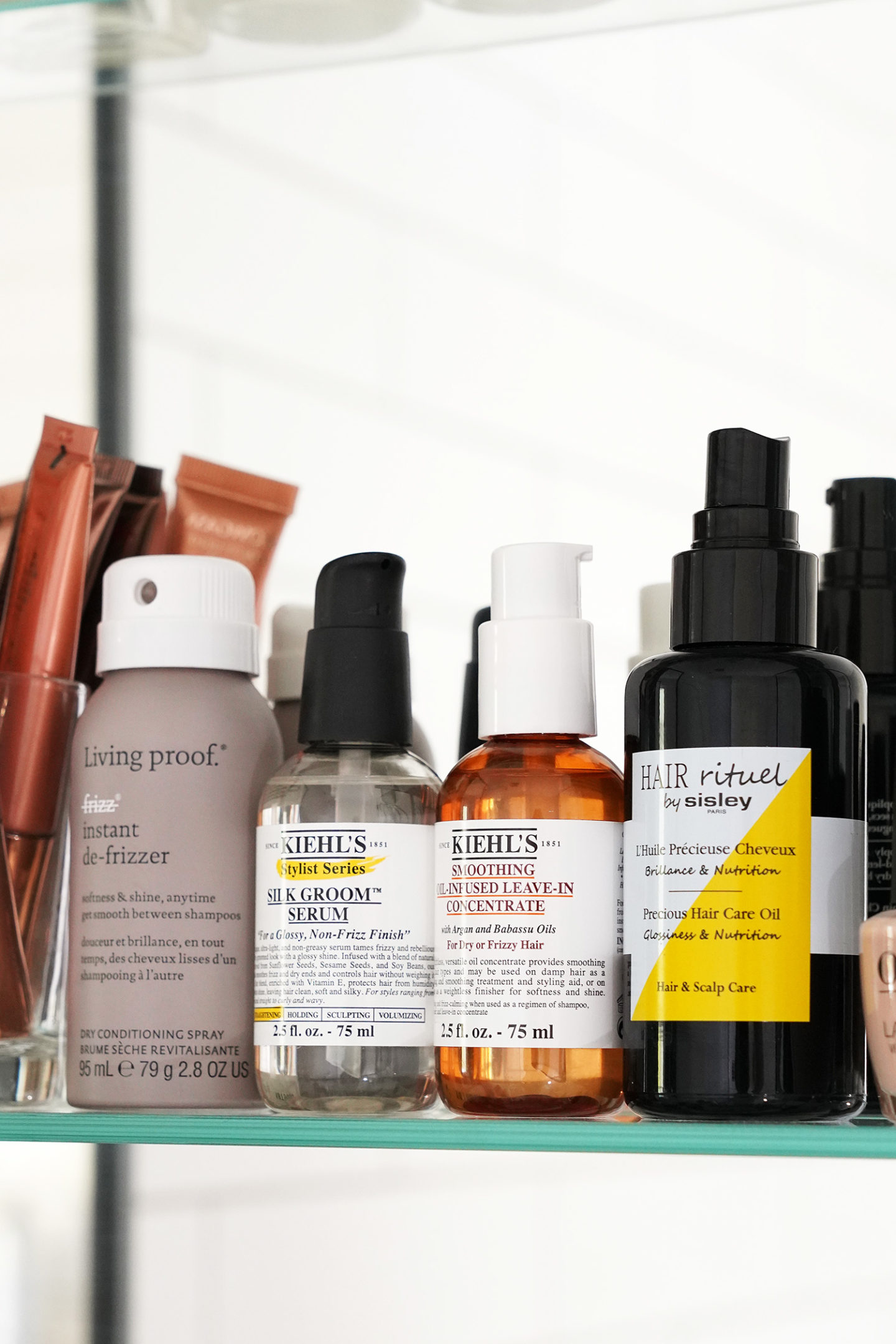 Huiles et sérums anti-frisottis |  Le Lookbook Beauté