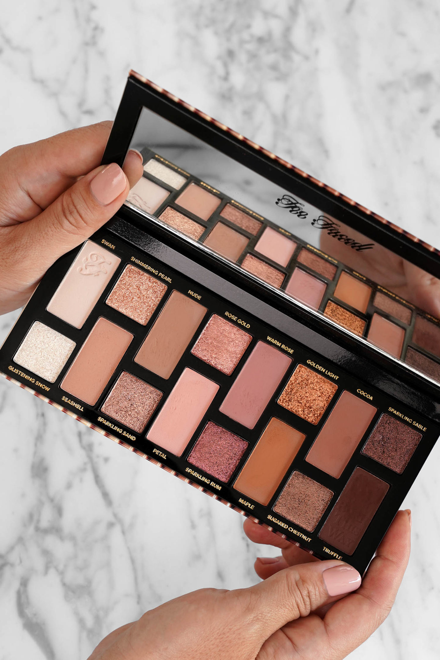 Palette de fards à paupières Natural Nudes Too Faced Born This Way