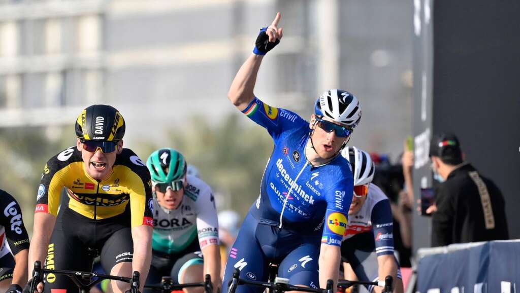 L’Irlande Sam Bennett borde le sprint pour remporter sa deuxième victoire d’étape sur le UAE Tour