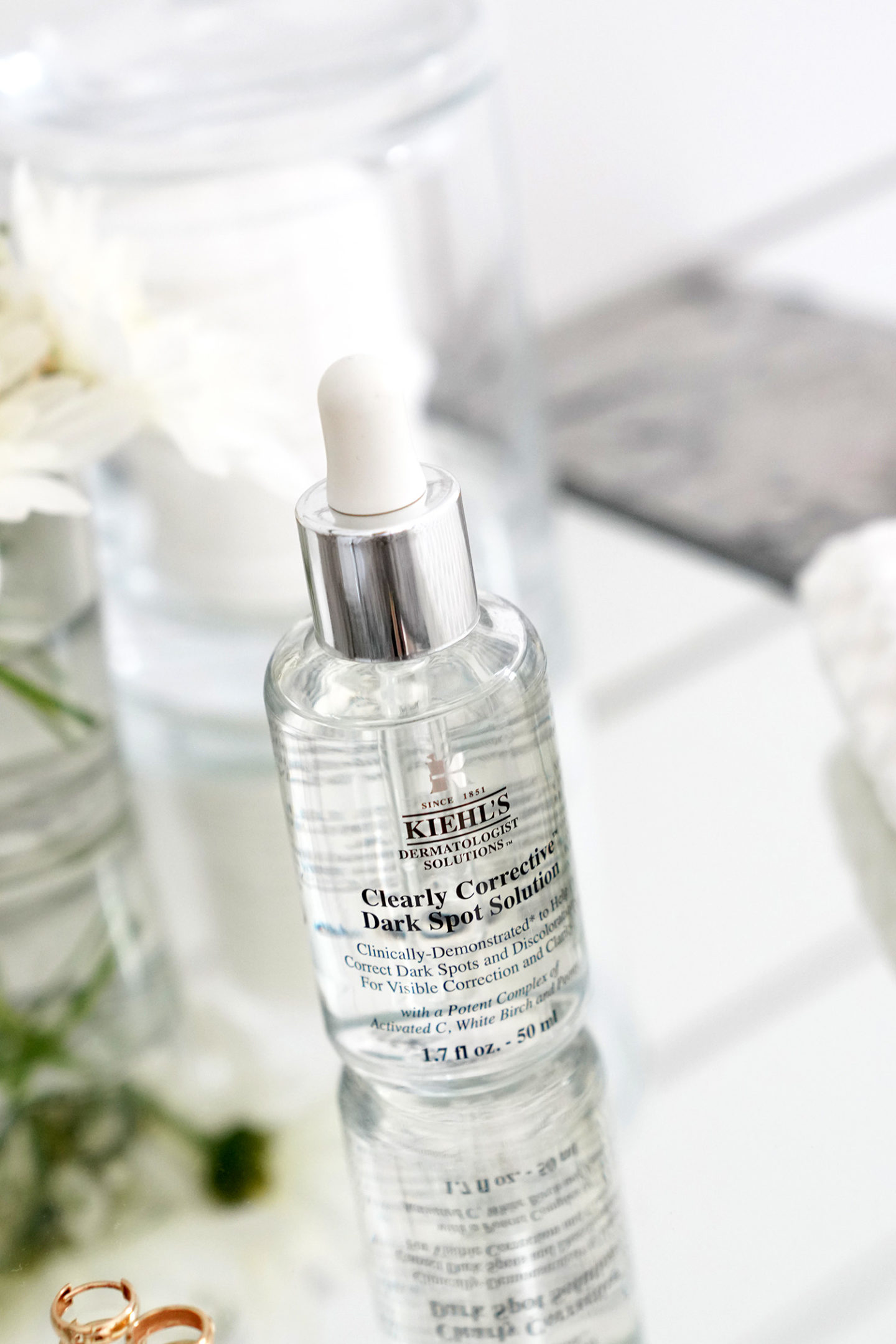 Correcteur de taches brunes clairement correcteur de Kiehl's 