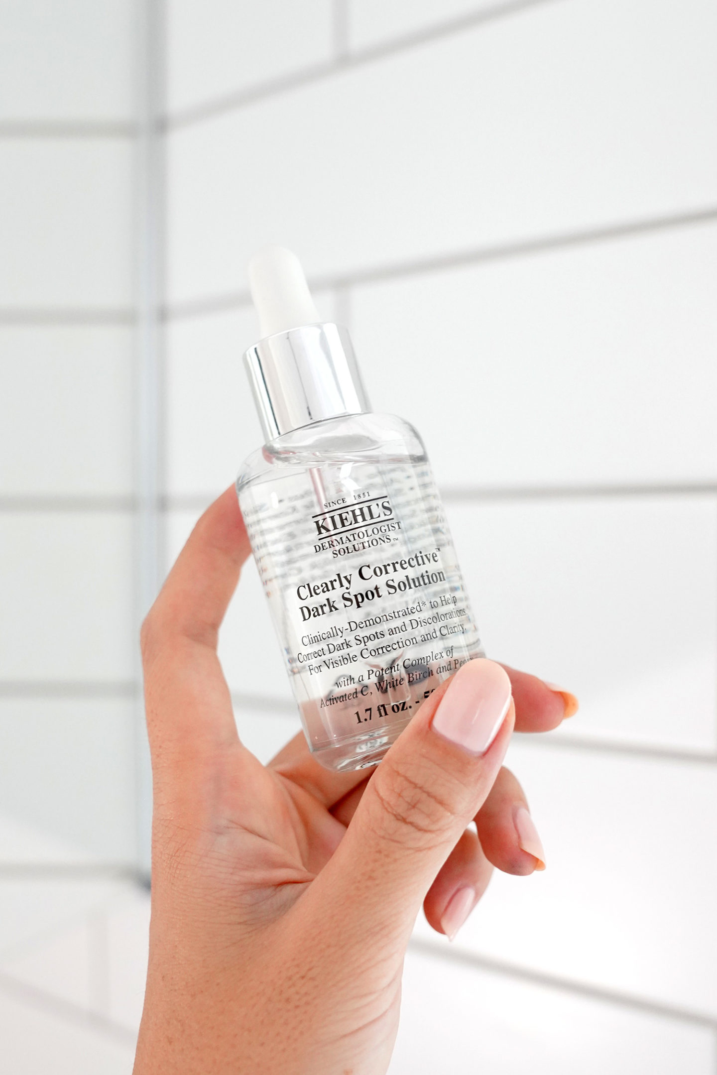 Correcteur de taches brunes clairement correcteur de Kiehl's