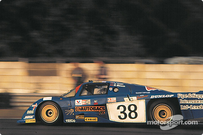 24 Heures du Mans 1983: # 38 Dome Racing Dome RC82 / 83 Ford: Chris Craft, Eliseo Salazar, Nick Mason