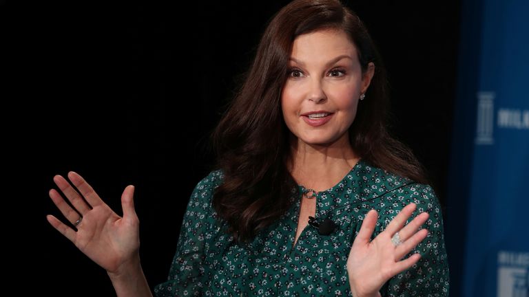 Ashley Judd prend la parole à la 21e conférence mondiale du Milken Institute à Beverly Hills, Californie en 2018