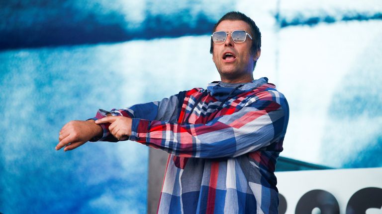 Liam Gallagher sur scène à Glastonbury 2019