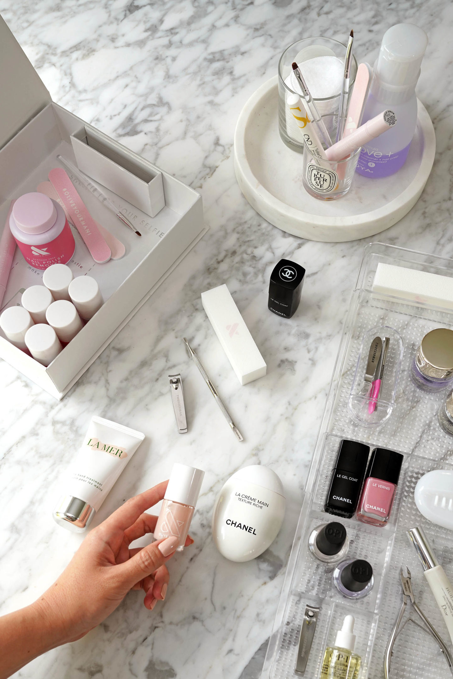 Les indispensables du soin des mains et des ongles de Sabrina 