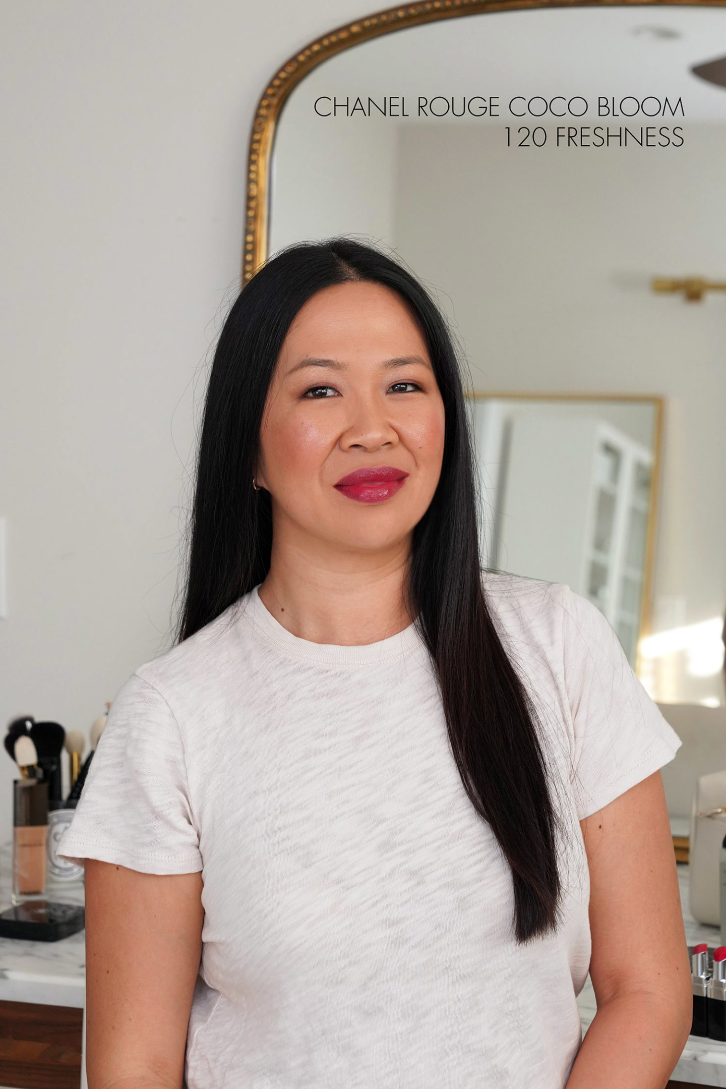 Chanel Rouge Coco Bloom Rouge à Lèvres Hydratant 120 Fraîcheur