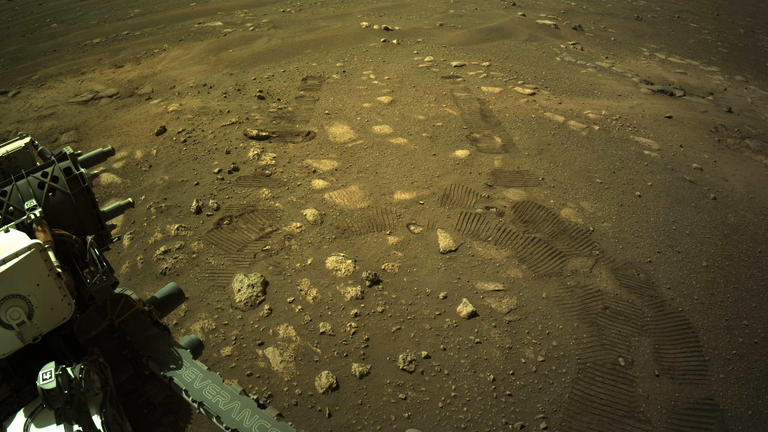 Le rover Mars Perseverance de la NASA a acquis cette image à l'aide de sa caméra de navigation droite intégrée le 5 mars.  Pic: NASA / JPL-Caltech