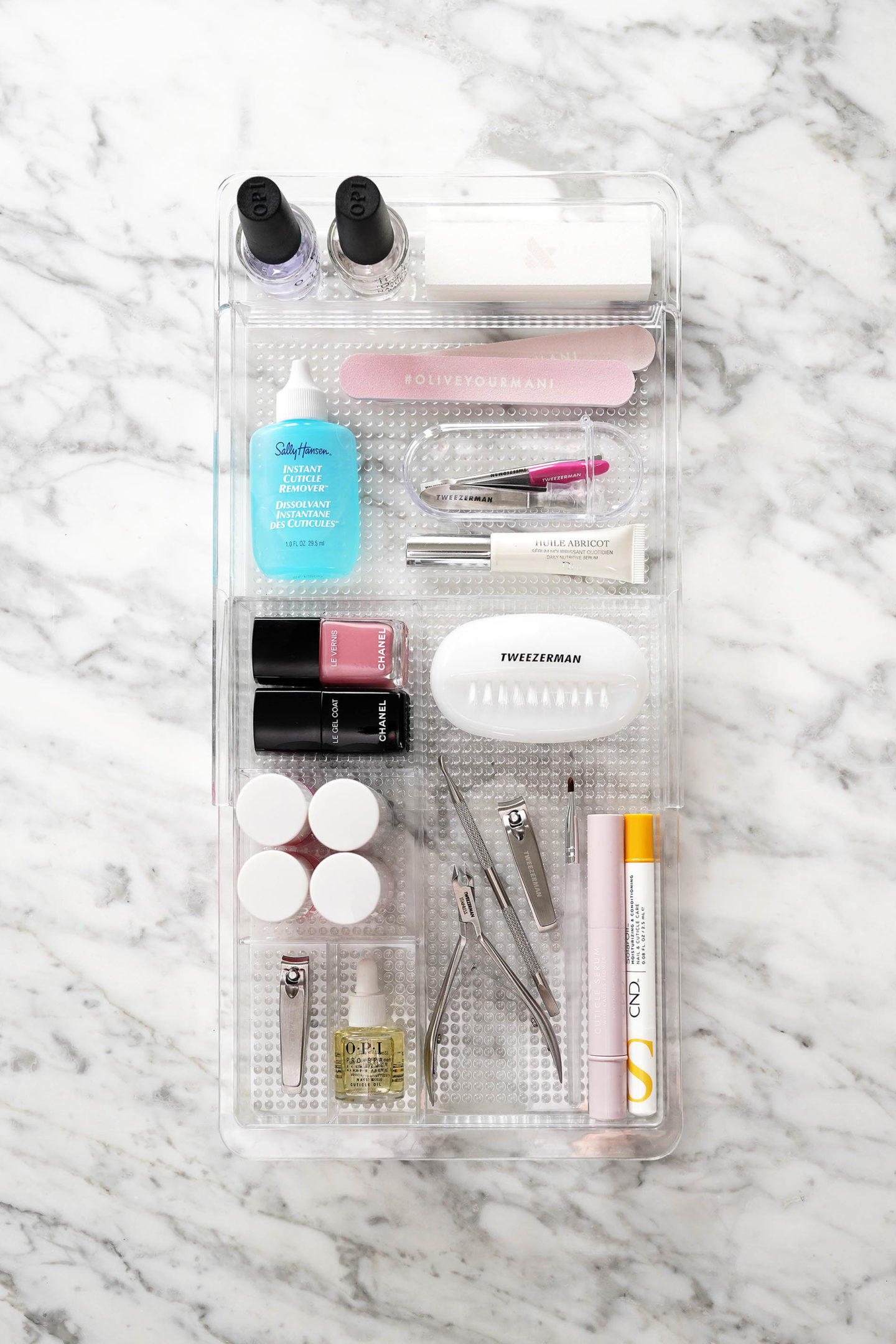 Les meilleurs essentiels pour le soin des mains et des ongles Manucure DIY Le Lookbook Beauté