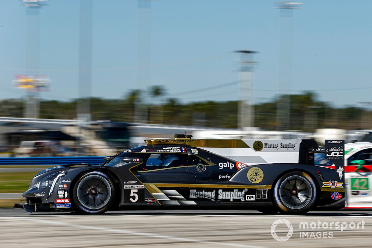 # 5 JDC / Miller MotorSports Cadillac DPi-VR: Tristan Vautier, Sébastien Bourdais, Loic Duval