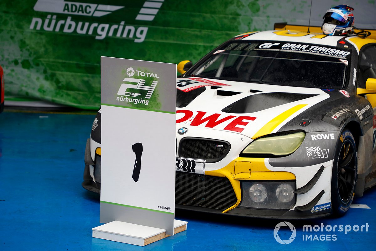 Podium: Vainqueur de la course # 99 Rowe Racing BMW M6 GT3: Alexander Sims, Nicky Catsburg, Nick Yelloly