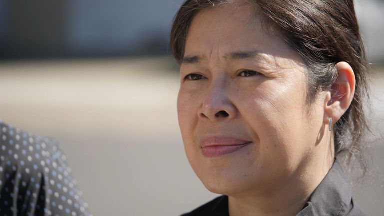 La fille de M. Ratanapakdee, Monthanus, dit que la communauté asiatique ne devrait plus se taire