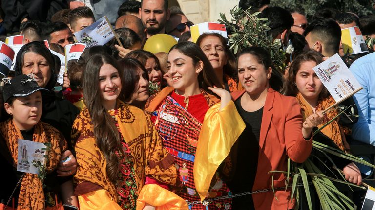 Les habitants de Qaraqosh attendent l'arrivée du pape
