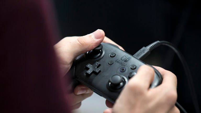 Le combat portait sur le contrôle d'une console de jeux