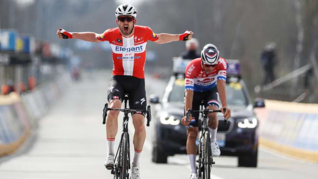 Asgreen saute sur Van der Poel pour remporter le Tour des Flandres