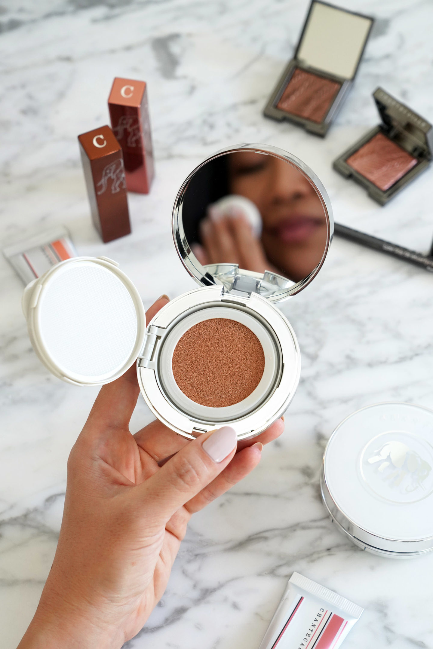 Critique du coussin Chantecaille Future Skin Nude and Wheat