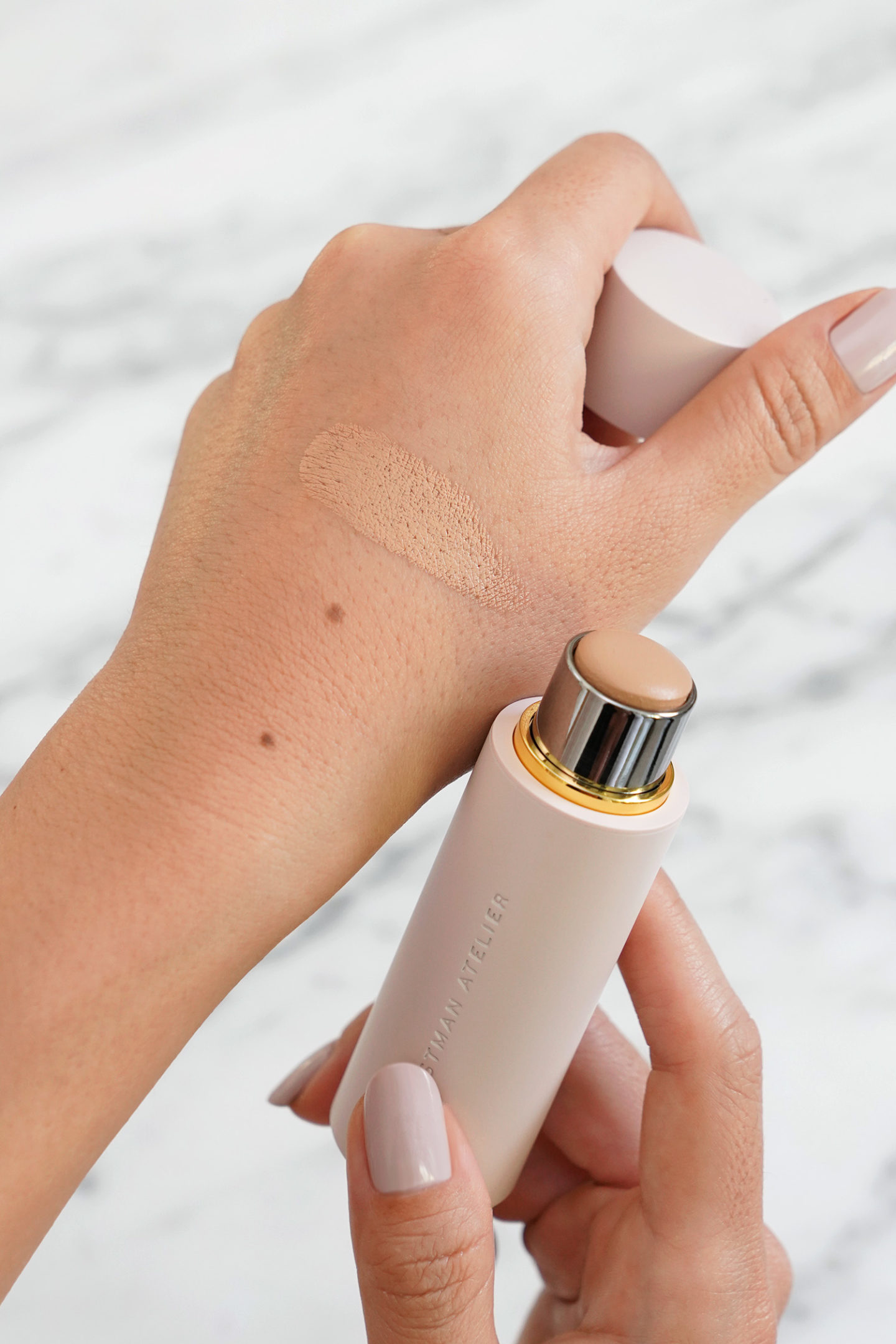 Westman Atelier Vital Stick Foundation teinte 6