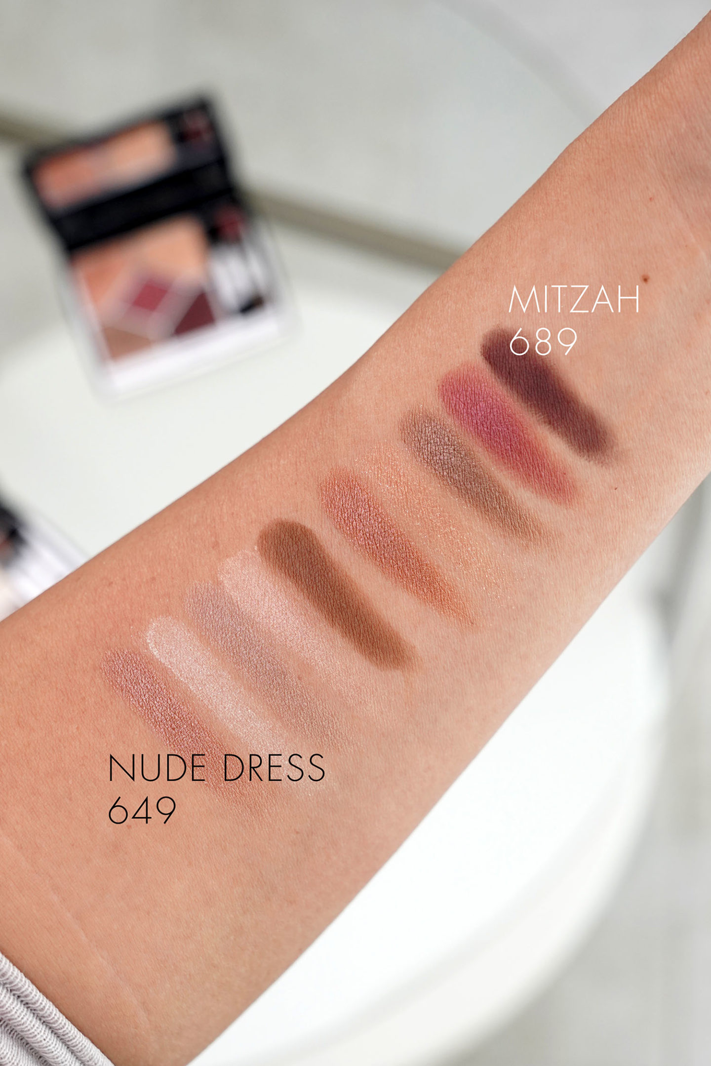 Fards à paupières Dior 5 Couleurs en Nu Robe et Nuancier Mitzah