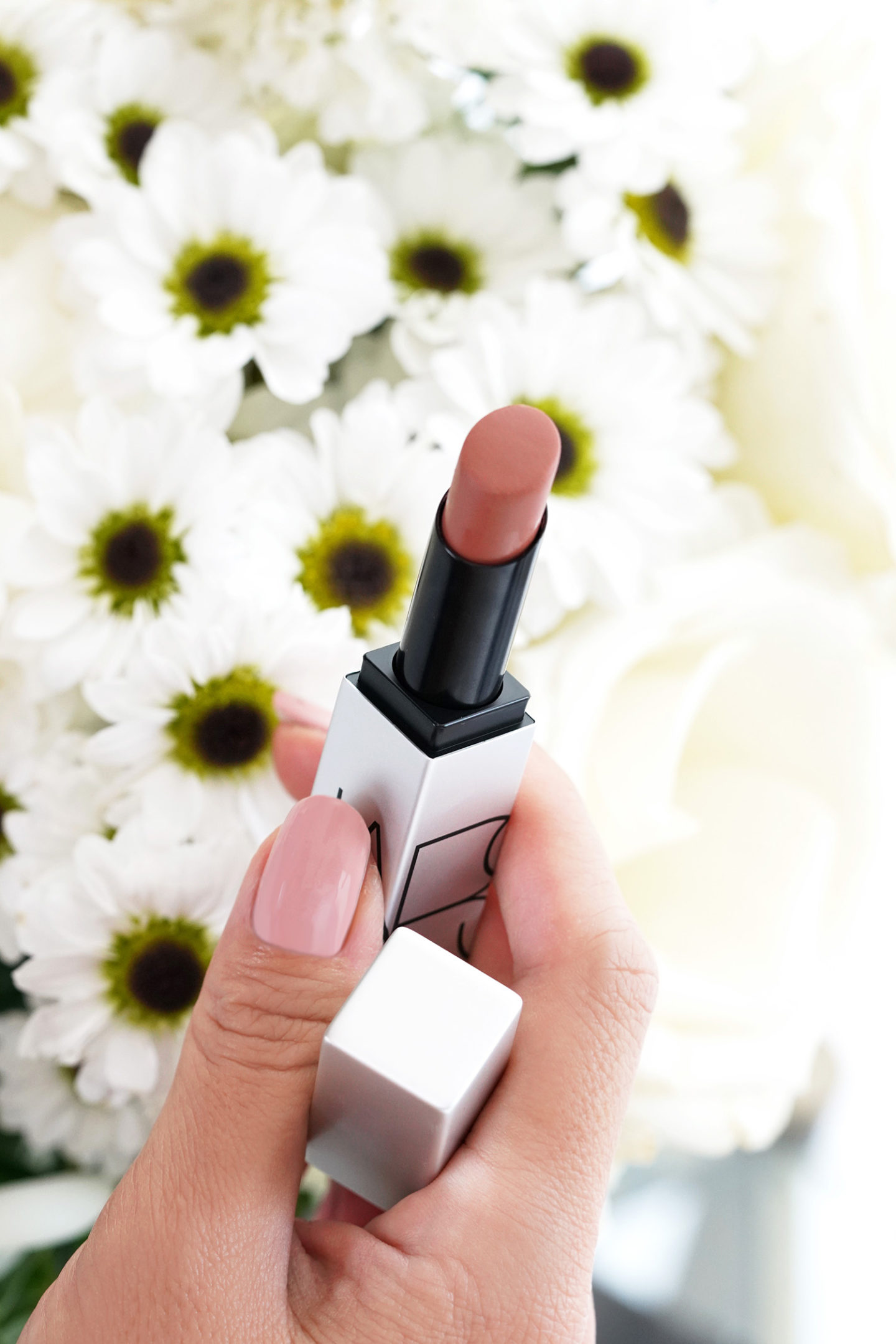 NARS Soft Matte Teinté Baume à Lèvres Intime 