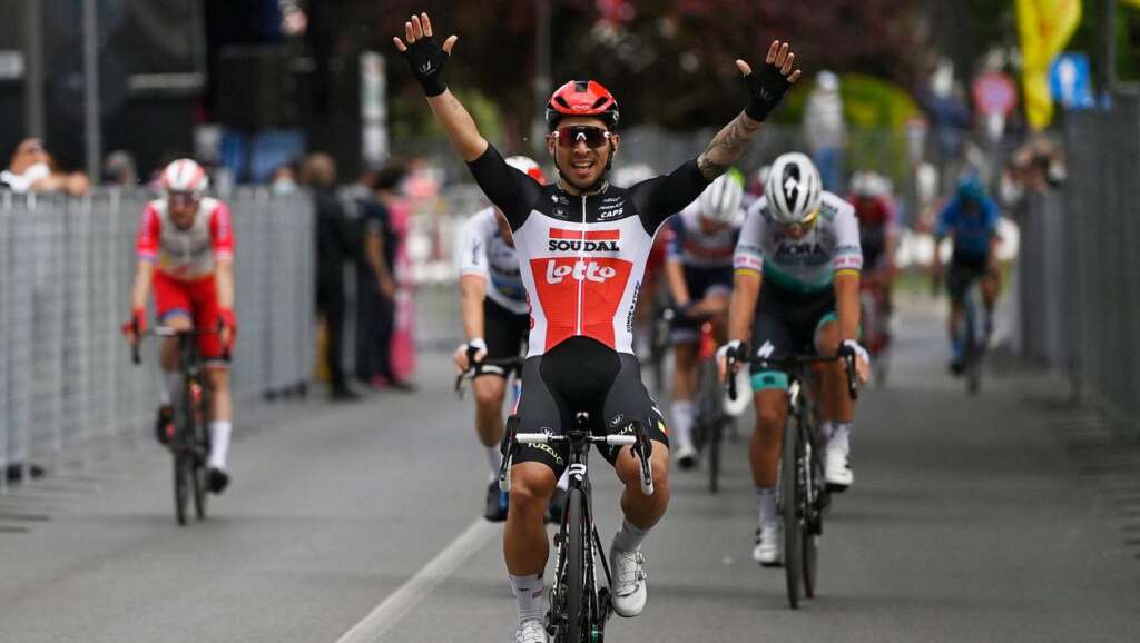 Journal du Giro d’Italia de Nicholas Roche: «  Je ne pense pas que les organisateurs auraient pu trouver un autre rond-point s’ils avaient regardé  »