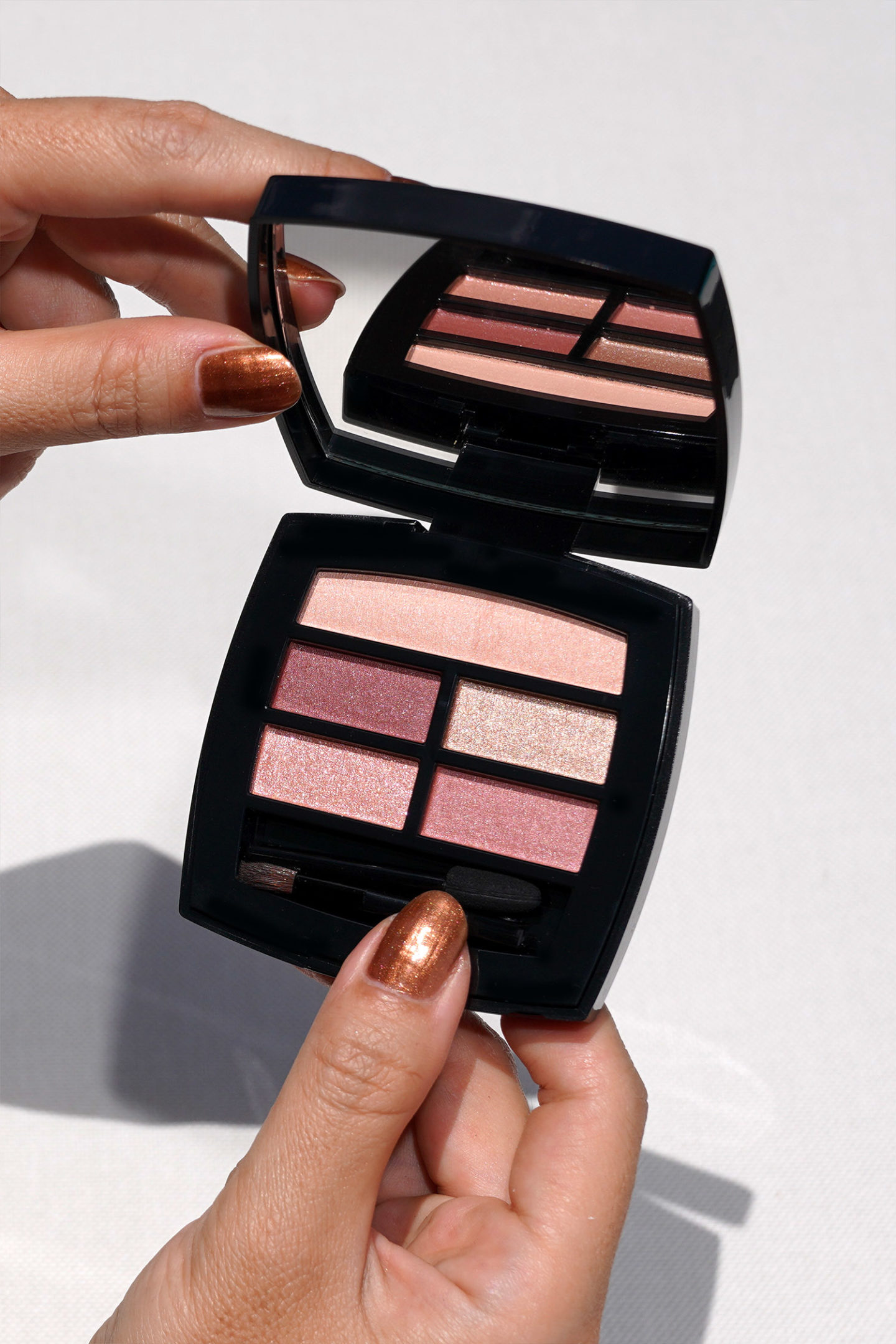 Palette d'ombres à paupières naturelles Chanel Les Beiges Healthy Glow in Tender 
