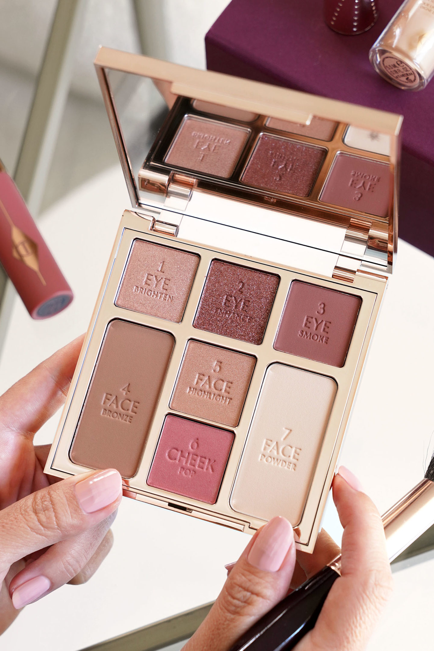 Charlotte Tilbury Instant Look dans Glowing Beauty