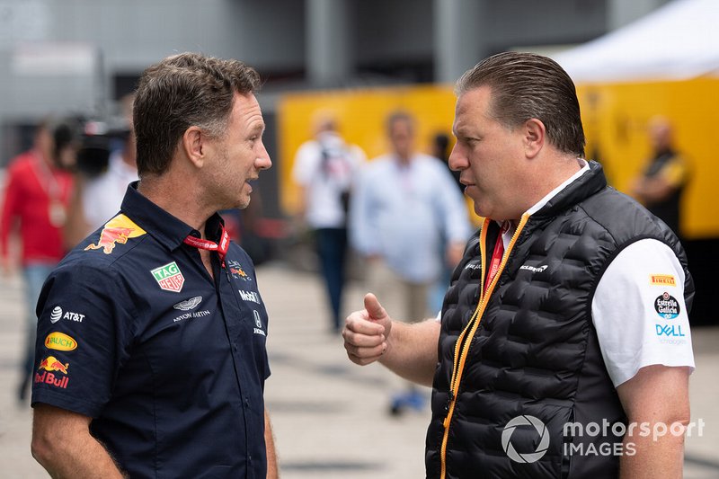 Christian Horner, directeur de l'équipe, Red Bull Racing, et Zak Brown, directeur exécutif, McLaren