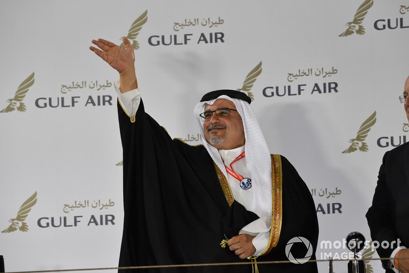 SAR le Prince Salman bin Hamad Al Khalifa sur le podium