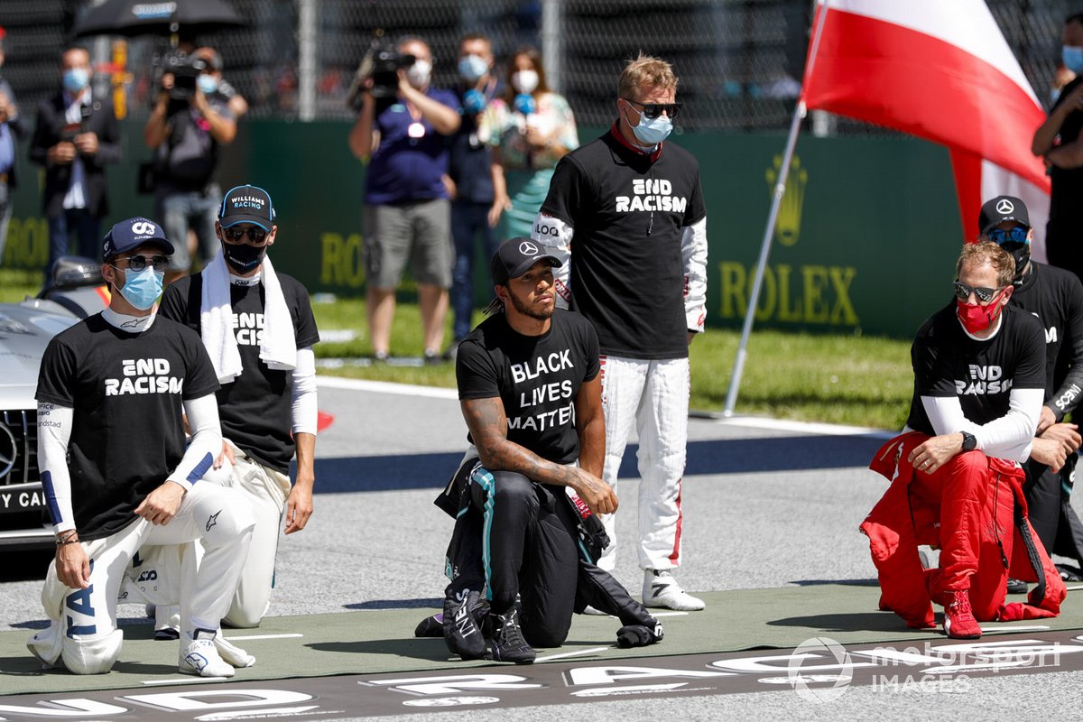 Lewis Hamilton a été l'un des nombreux pilotes à prendre le genou pour soutenir la campagne Black Lives Matter