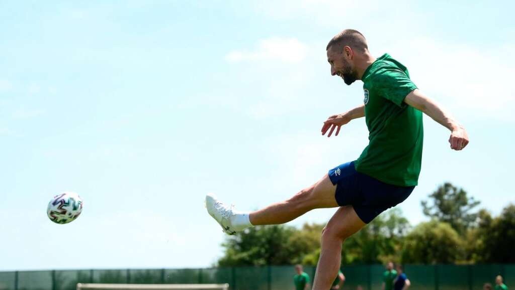 « Tout le monde doit pouvoir participer » – Conor Hourihane dit que les attaquants irlandais ont besoin de soutien pour mettre fin à une course sans victoire
