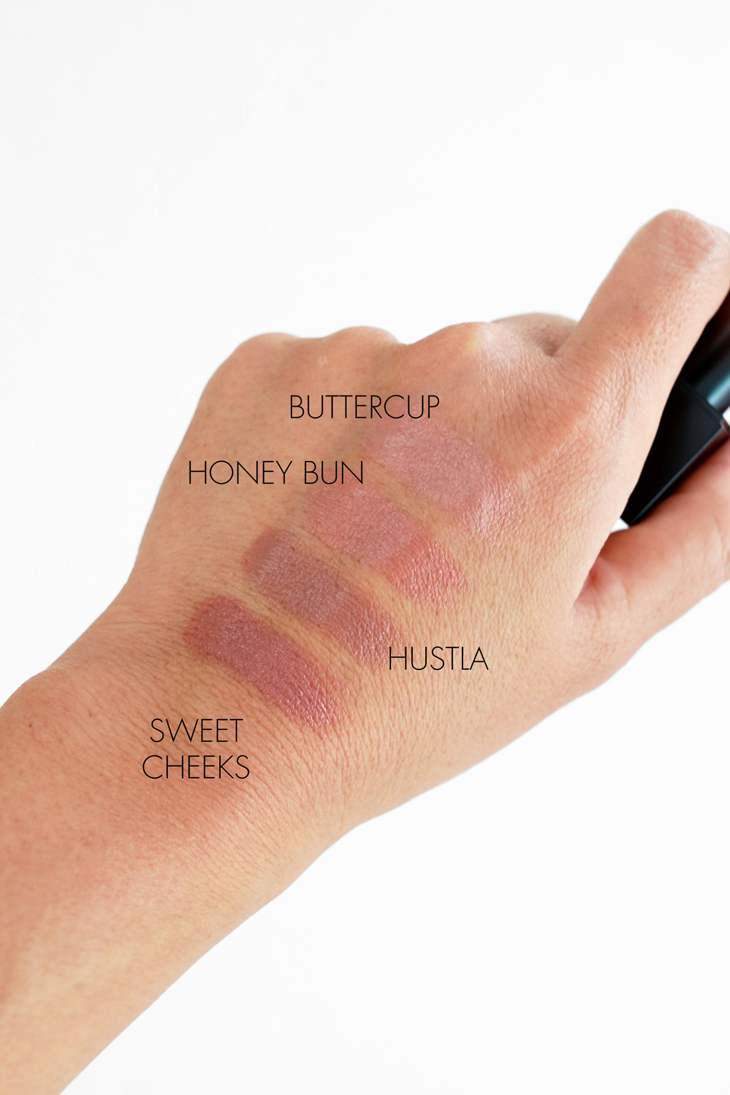 Rouges à lèvres hydratants Huda Power Bullet Cream Glow 
