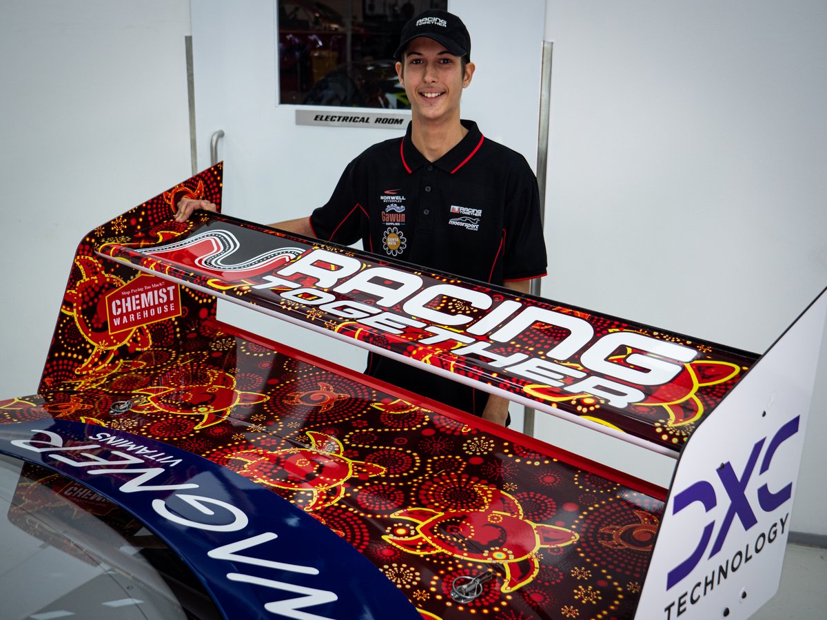 Dick Johnson Racing livrée autochtone