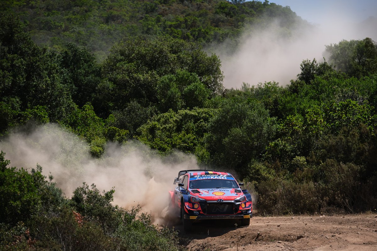 Thierry Neuville, Martijn Wydaeghe, Hyundai Motorsport Hyundai i20 Coupé WRC
