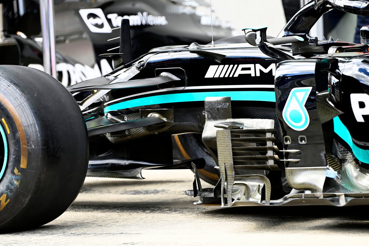 Détail Mercedes W12