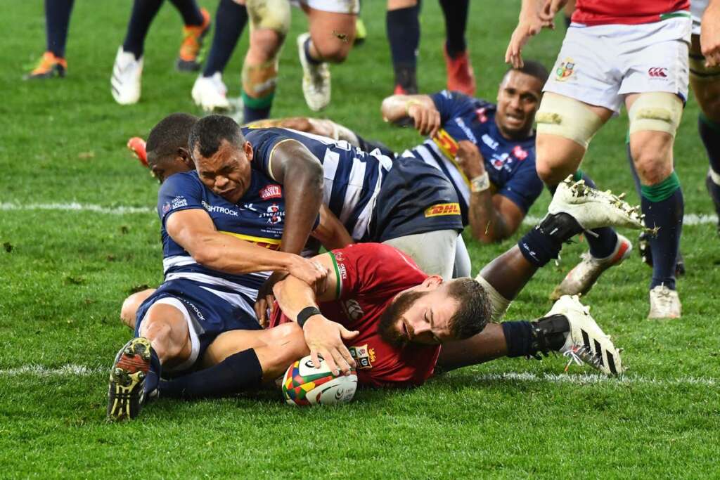 Luke Cowan-Dickie brille pour les Lions alors que les dilemmes de sélection s’accumulent