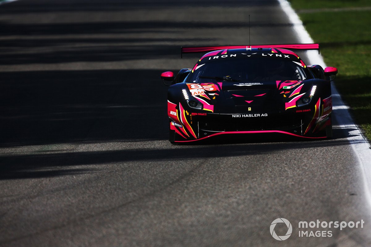 #85 Iron Lynx Ferrari 488 GTE EVO : Rahel Frey, Michelle Gatting, Sarah Bovy 