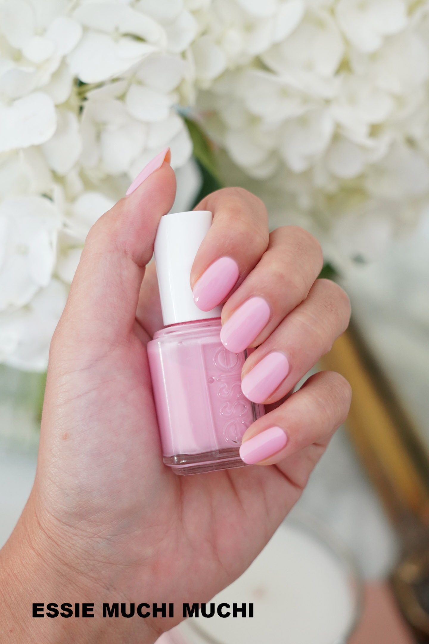 Échantillon Essie Muchi Muchi