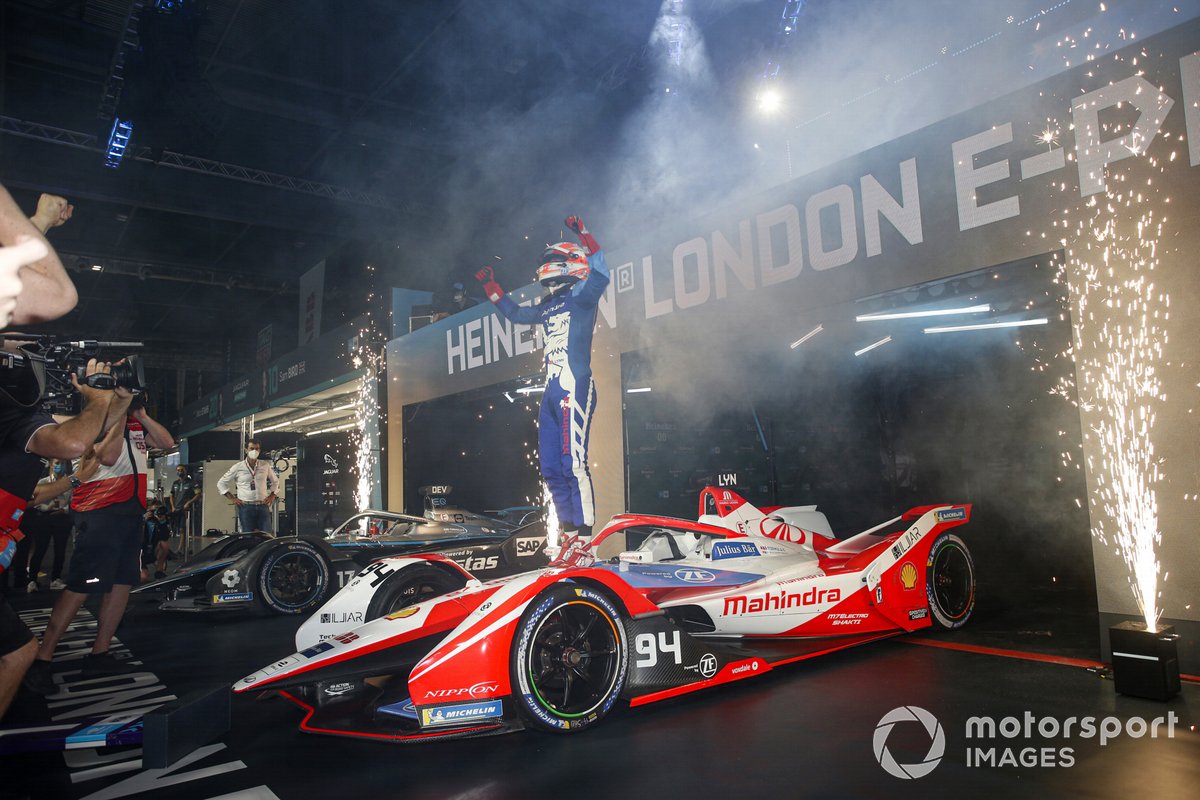 Alex Lynn, Mahindra Racing, M7Electro, 1ère position, fête son arrivée au Parc Ferme