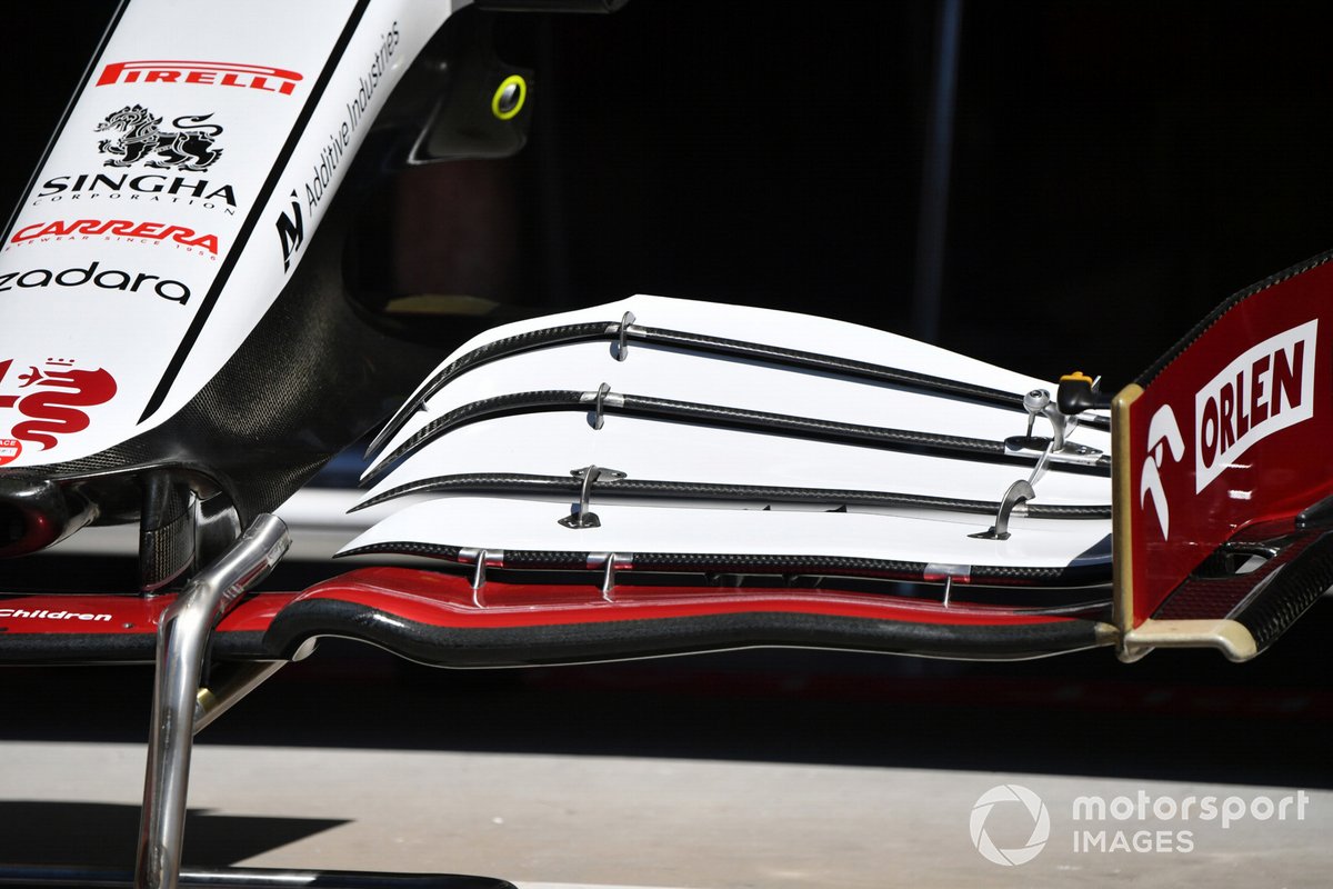 Détail de l'aile avant d'une Alfa Romeo Racing C41 