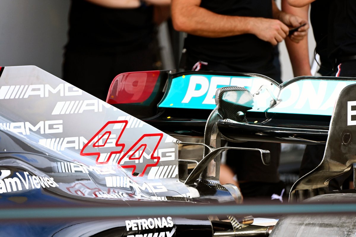 Détail Mercedes W12