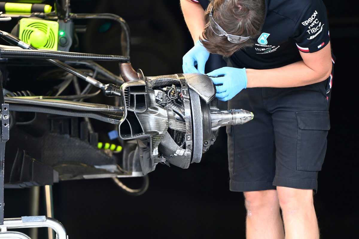 Détail du frein avant Mercedes W12