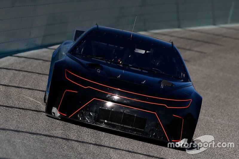 Test Nascar Next Gen avec Erik Jones