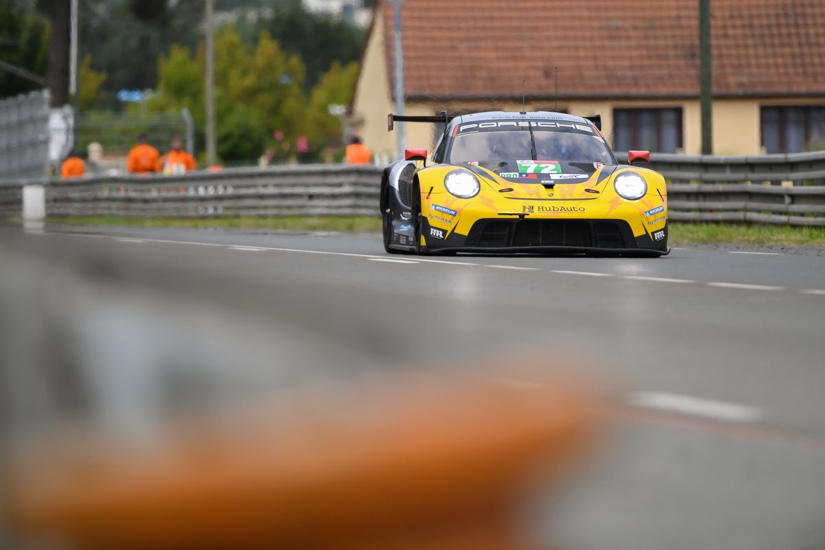 #72 Hub Auto Racing Porsche 911 RSR - 19 LMGTE Pro, Dries Vanthoor, Alvaro Parente, Maxime Martin