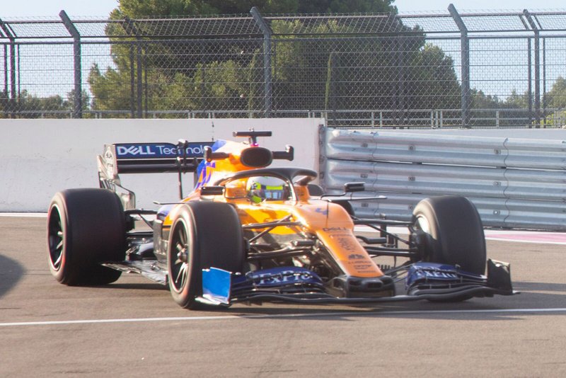 Lando Norris teste les pneus 18 pouces, fin 2019